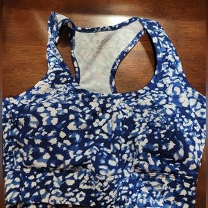 Sports bra with padded shoulder and cups. Excellent support